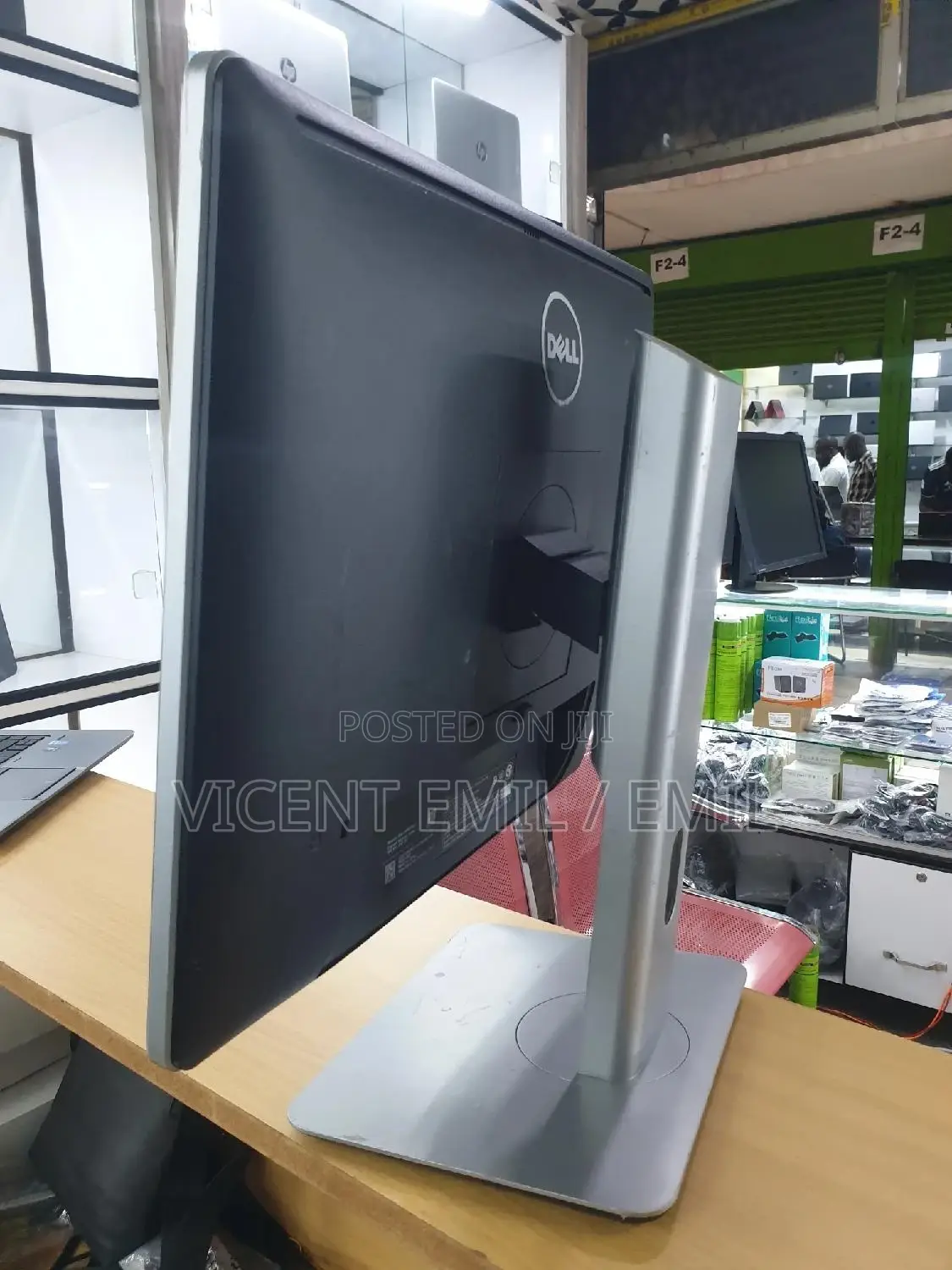 Dell Monitor 19inch Square Slim