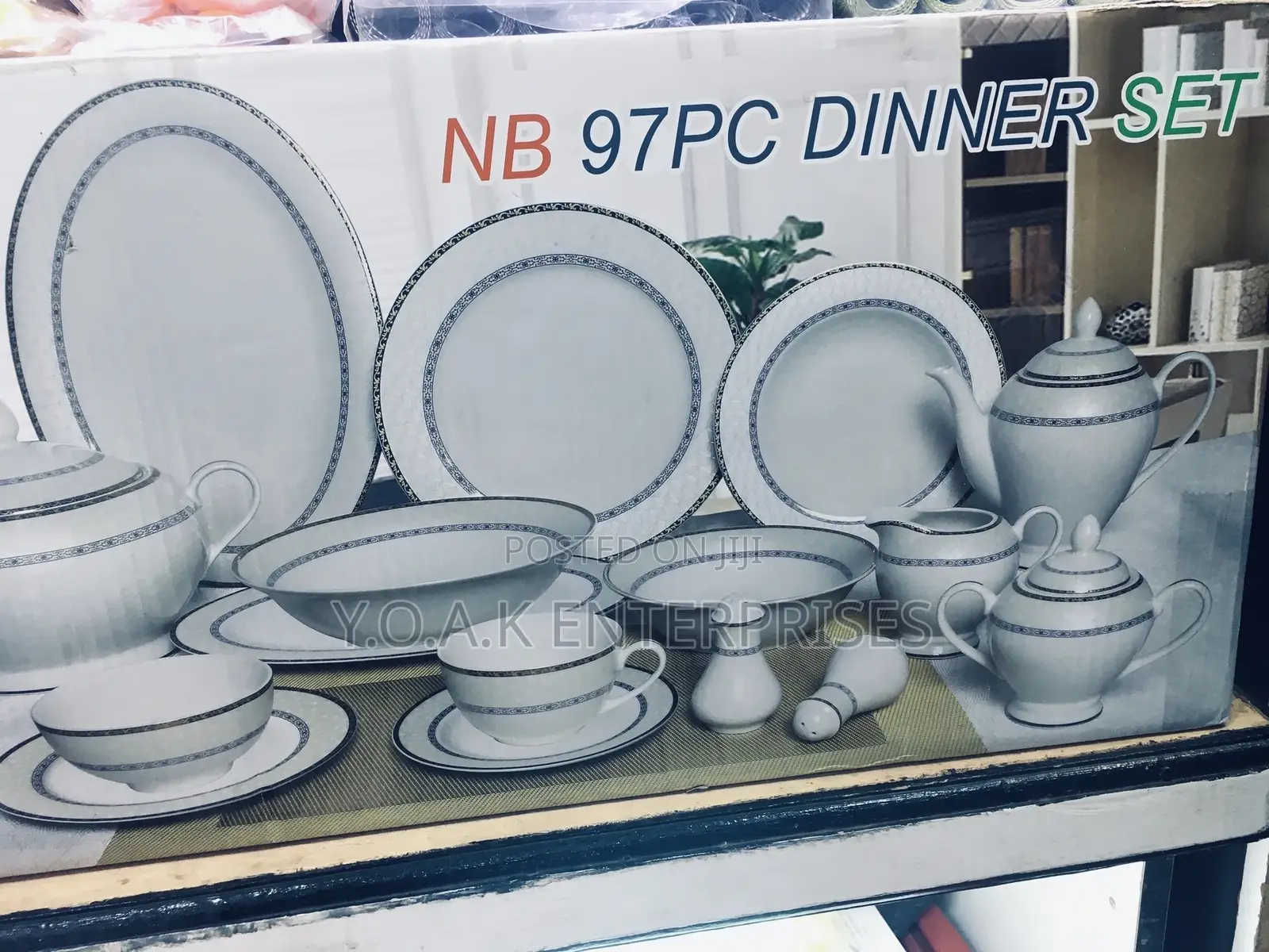 97 PCS Dinner Set