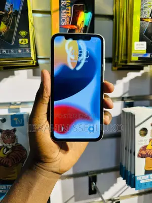Apple iPhone 11 64 GB White