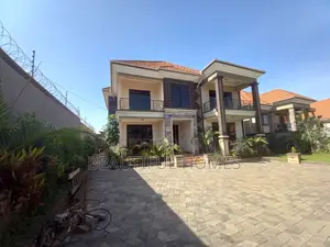 Furnished 5bdrm Duplex in Kisaasi, Nakawa for sale