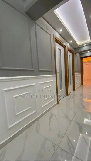 Top Wall Molding