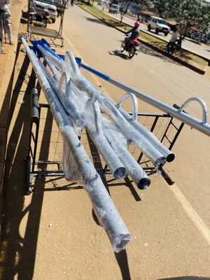 Standard Solar Light Poles Center