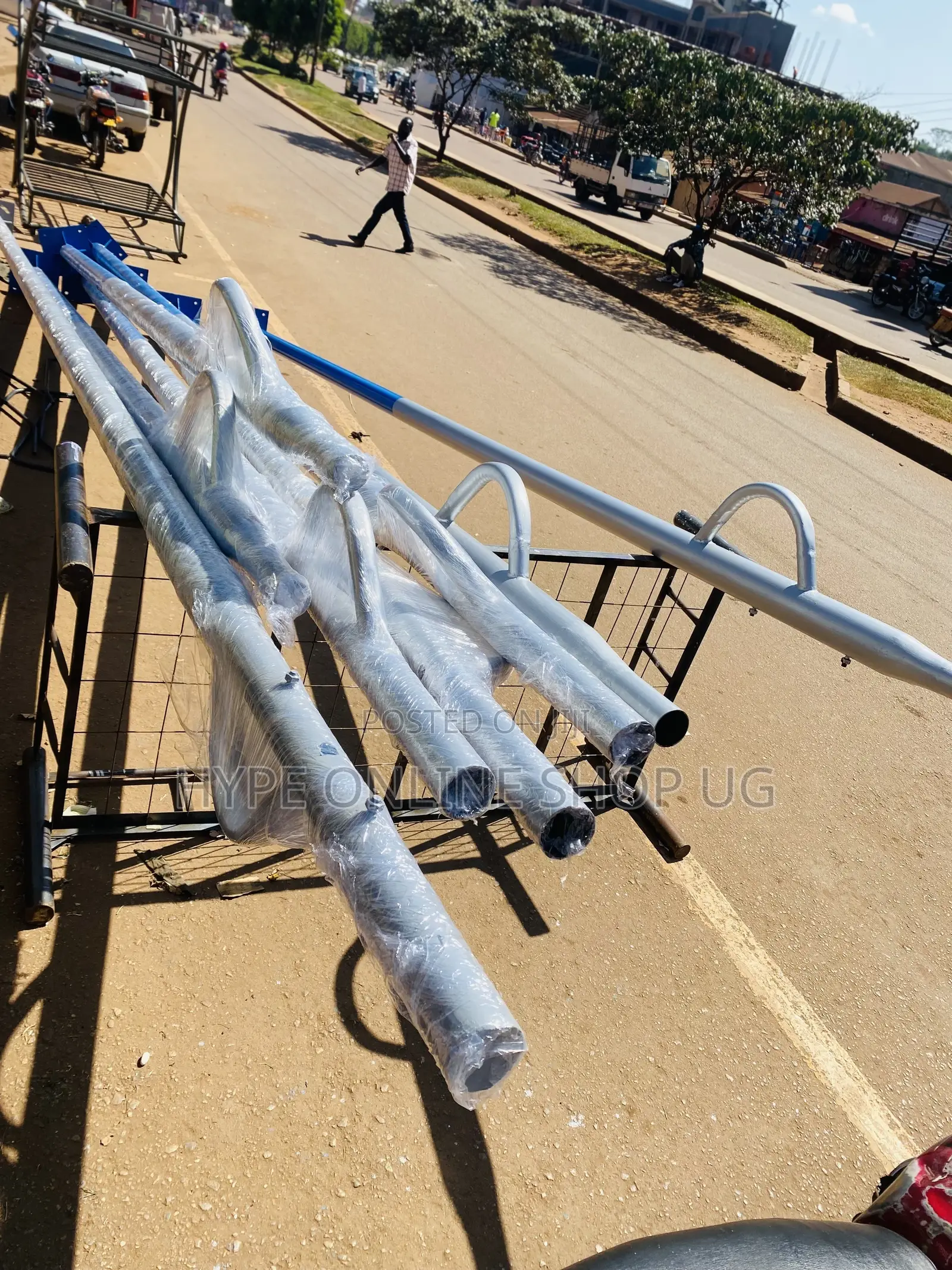 Standard Solar Light Poles Center