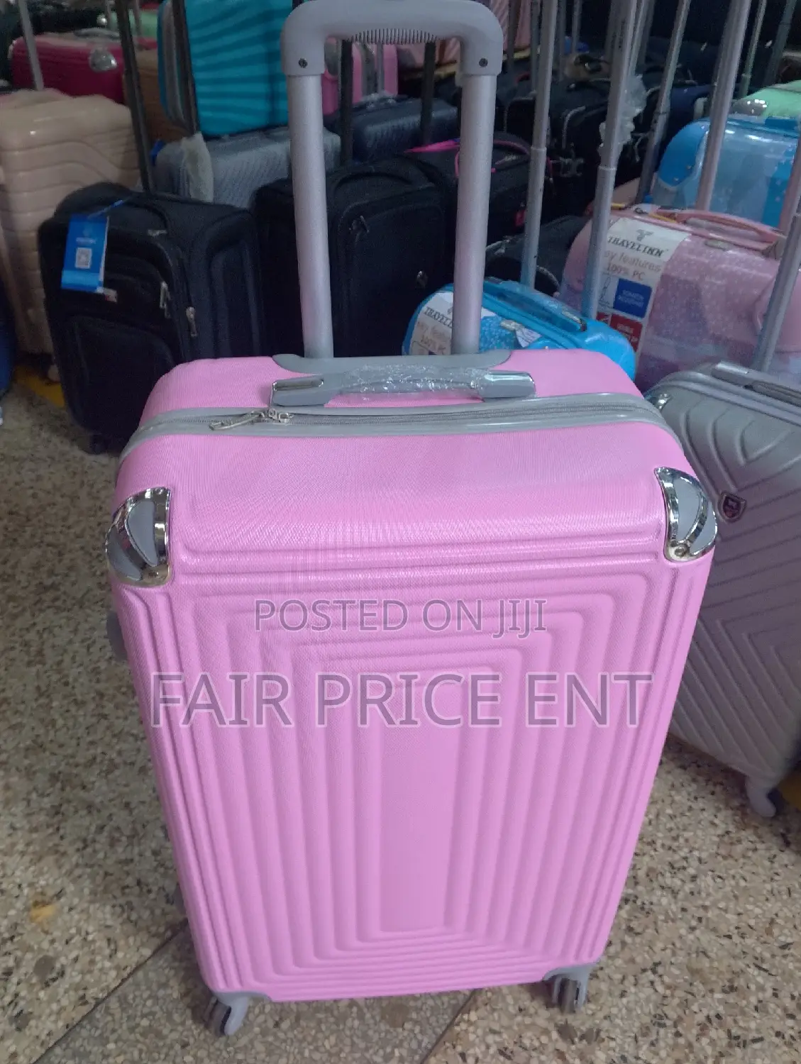 Classy Plastic Suitcases.Large.( Pink)