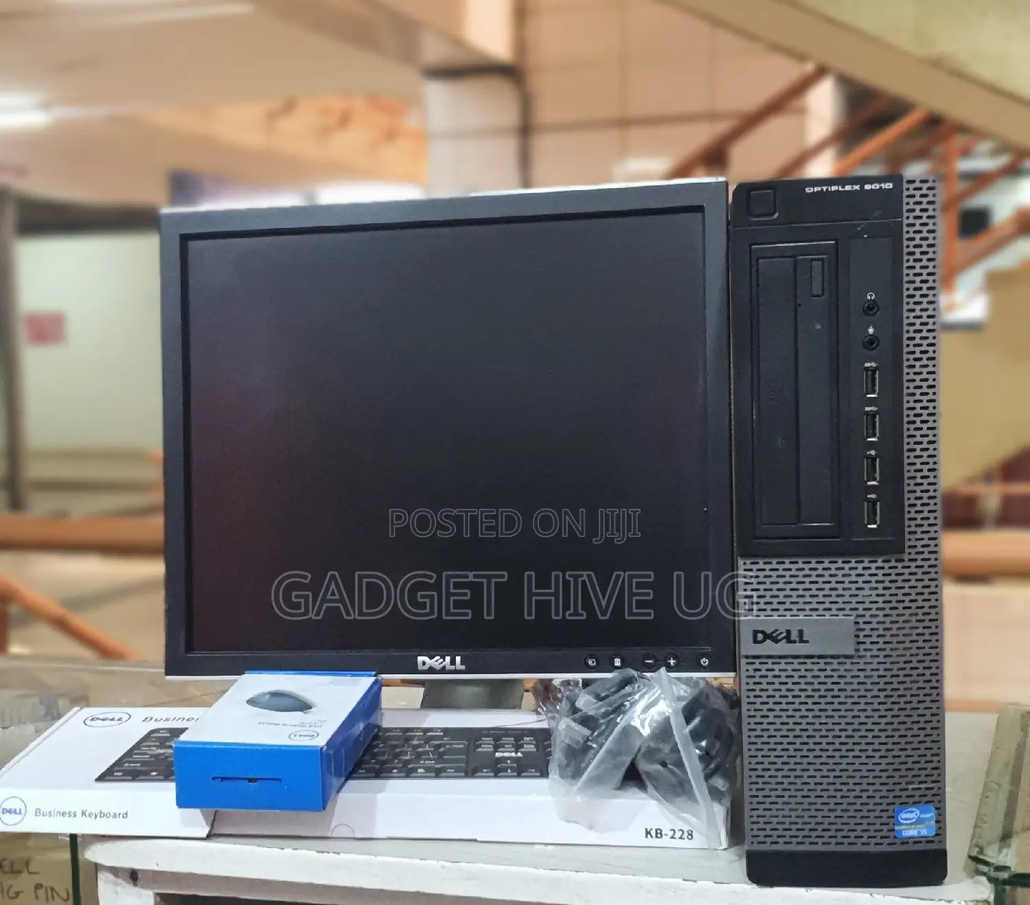 Desktop Computer Dell OptiPlex 7010 4GB Intel Core I3 HDD 500GB