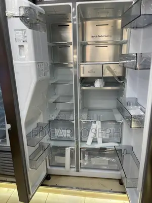 Hisense 720L Refrigerator Side by Side