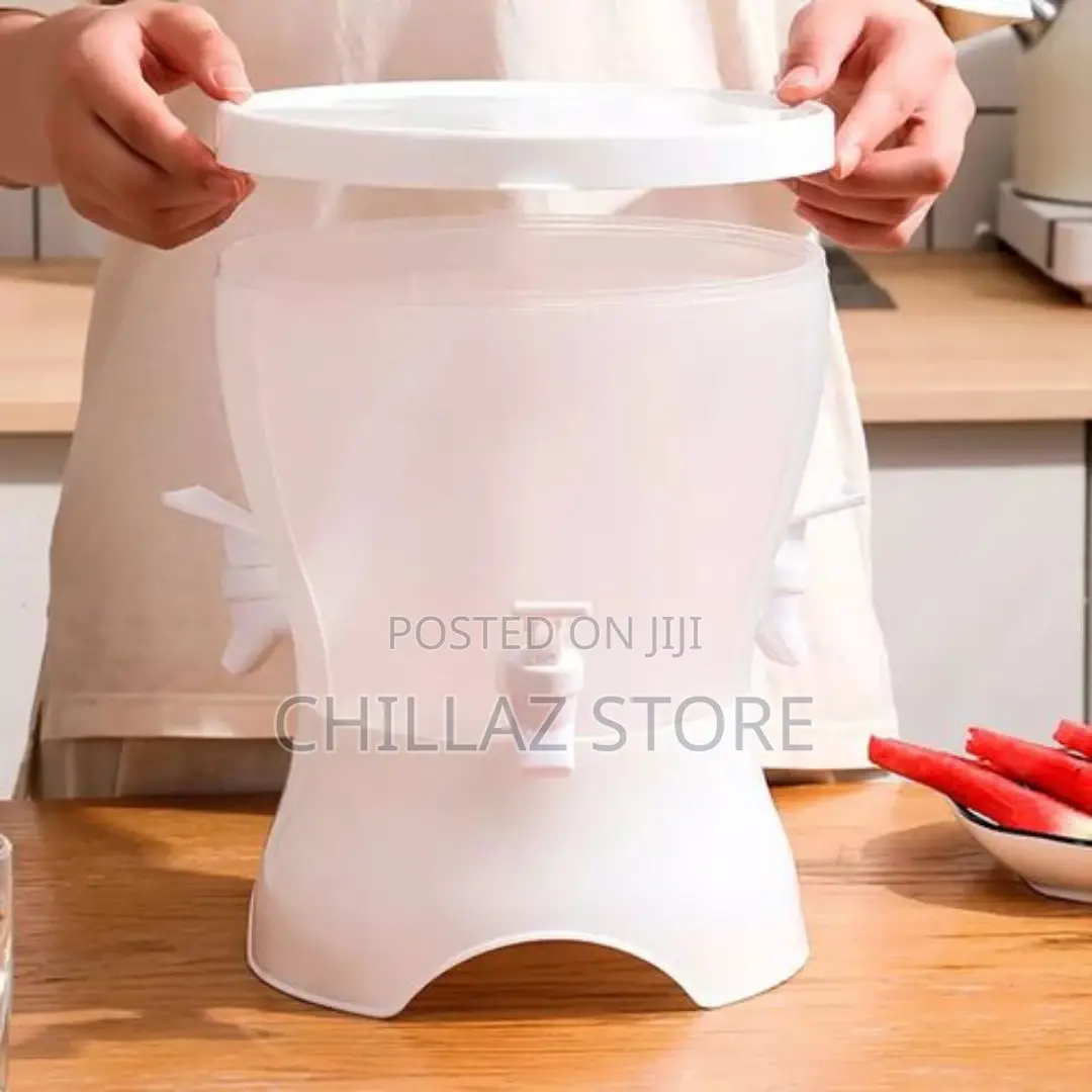 Dispenser With 3 Compartments and Faucet Juice Jar