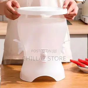 Dispenser With 3 Compartments and Faucet Juice Jar