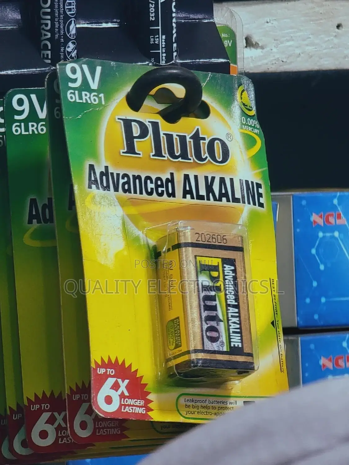 Pluto Alkaline Strong Batteries