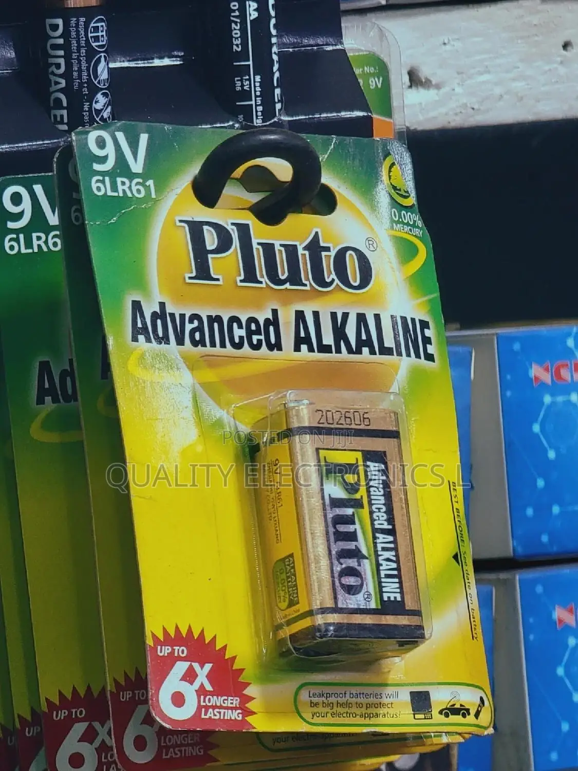 Pluto Alkaline Strong Batteries