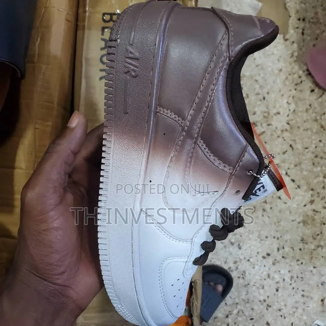 Nike Air Force 1.