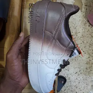 Nike Air Force 1.