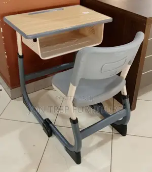 Reading Table Executive