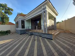 Furnished 4bdrm House in Kisaasi, Nakawa for sale