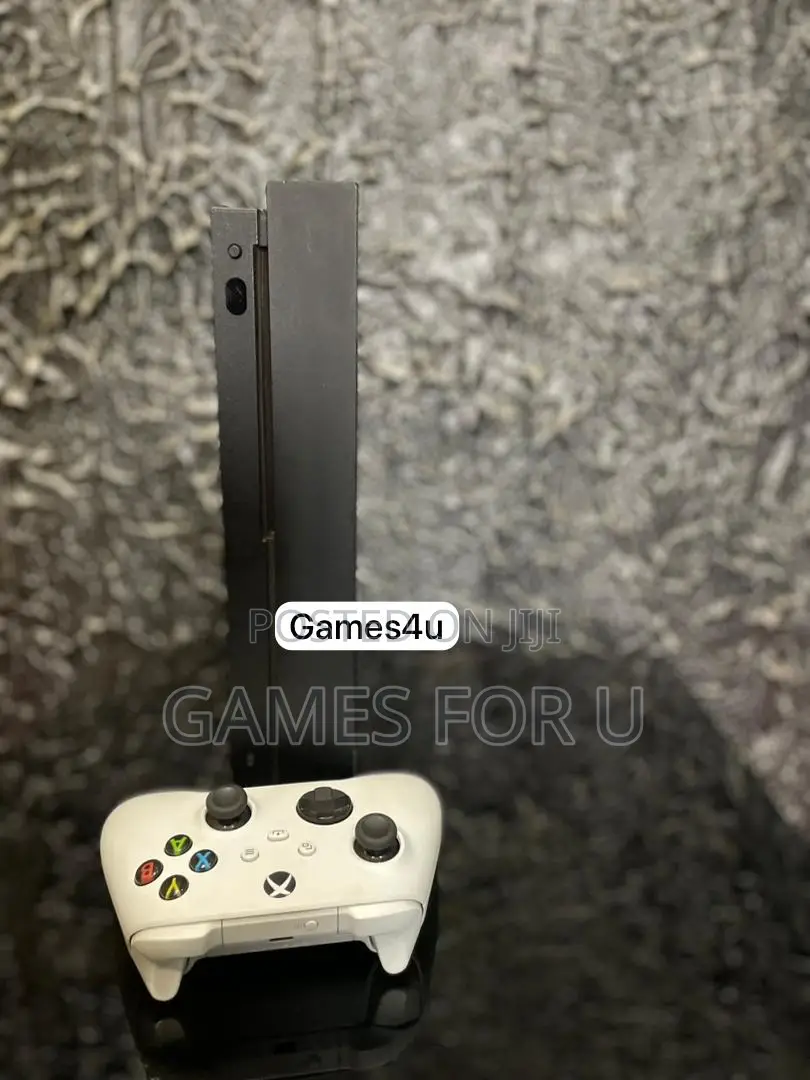 Used Xbox One X With 2 Game Controllers %^$$55