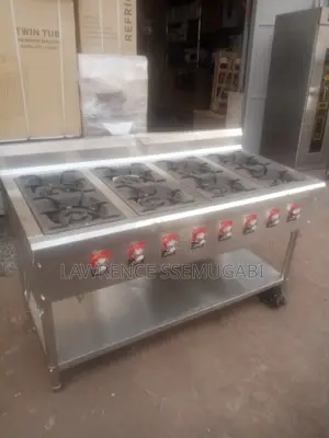 Gas/E Lectric Cooker For Eight Cookers