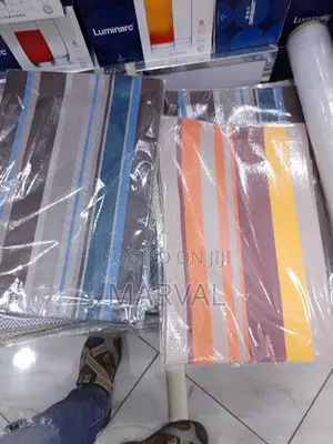 Set of 6 Dining Table Mats With Runner