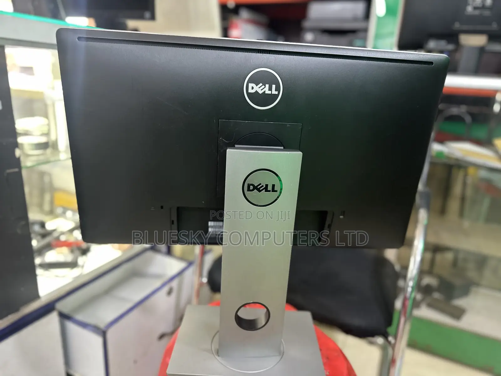 22.5 Inches Smart Dell Monitor