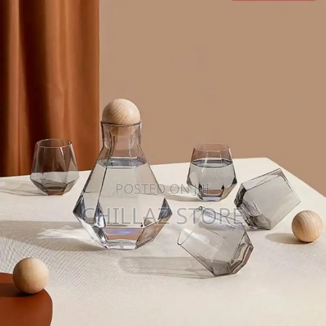 4 Water Glasses,1jug With Wooden Stopper and a Tray