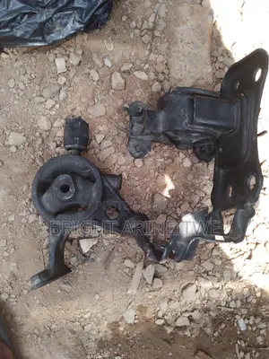 Gear Box Mounting for Toyota Vanguard.