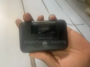 Huawei 4g Mifi With a 5200mah Battery Uk Used