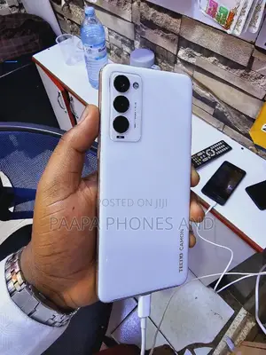 Tecno Camon 18 128 GB White