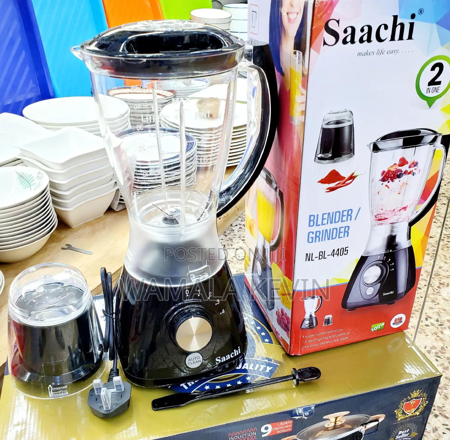 Electric Blender Saachi.