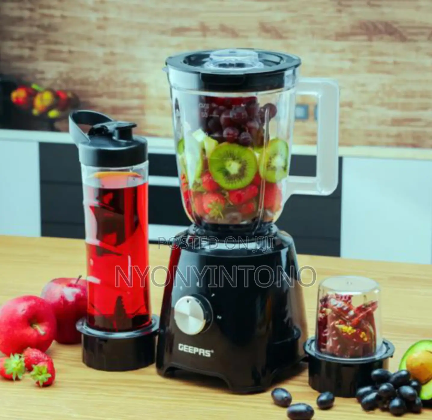 Geepas 3-in-1 Multifunctional Blender With Unbreakable Jug