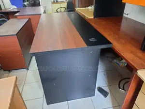 Exexecutive Office Table With L Drawer
