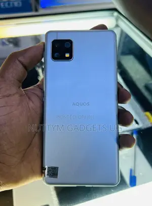 Sharp Aquos Sense 4 64 GB Silver