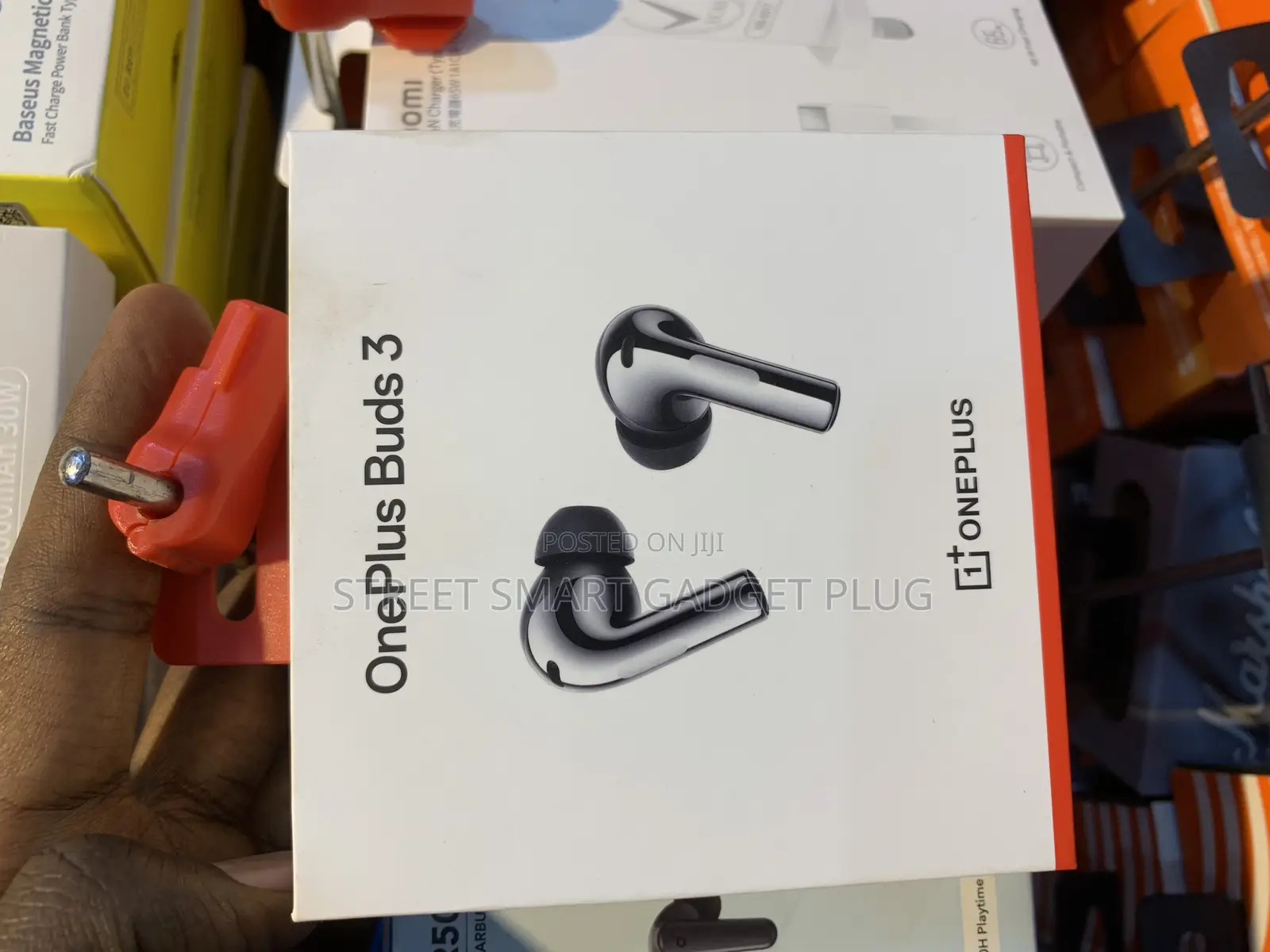 One Plus Buds 3 Pods
