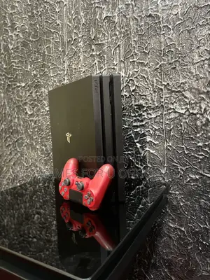 Unchipped Uk Used Ps4 Pro Console With One Game Pad$88