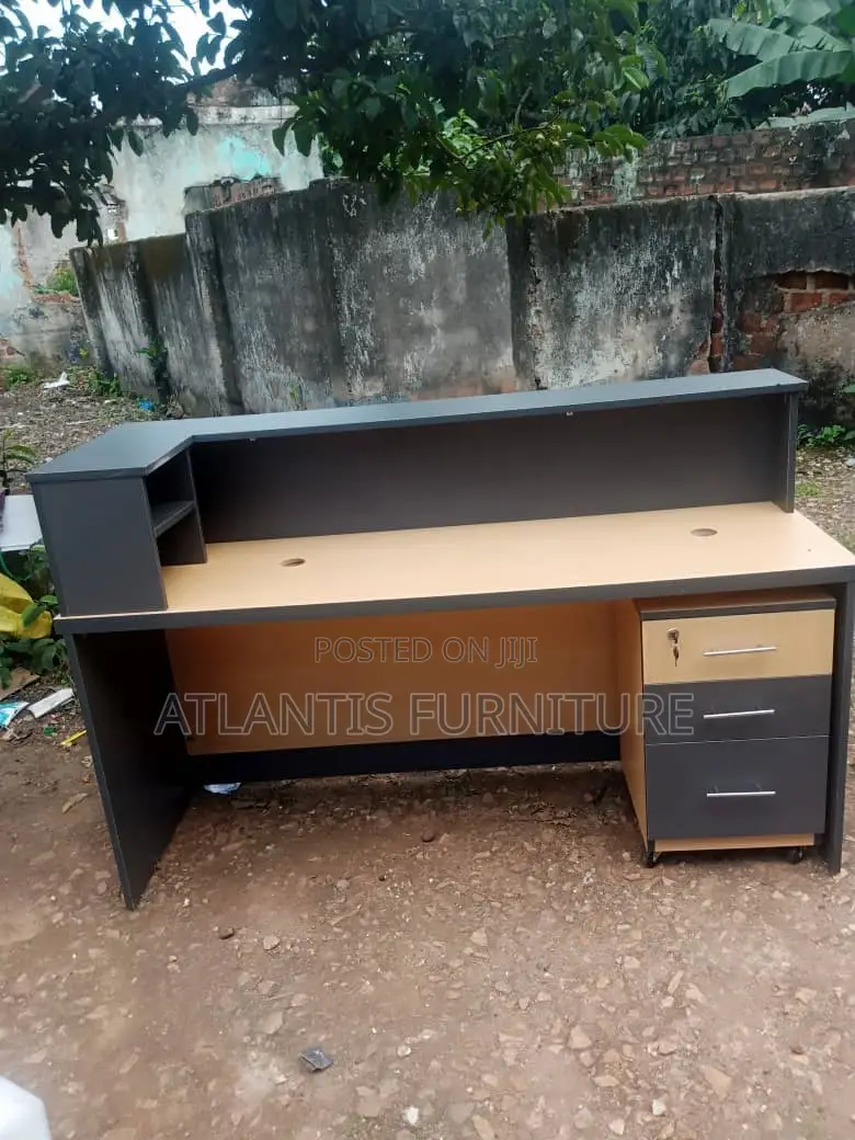 Top Discount Designed Reception Table