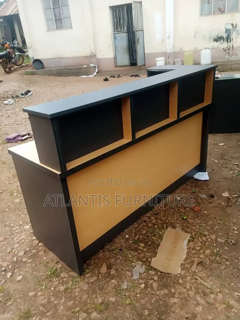 Top Discount Designed Reception Table