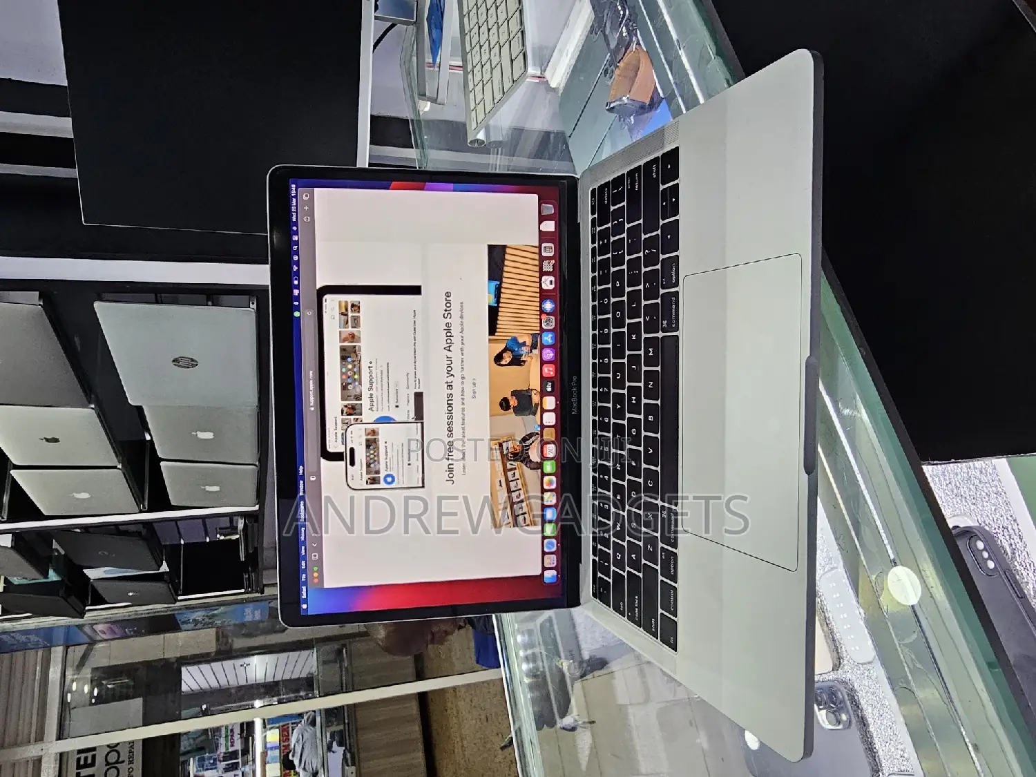 Laptop Apple MacBook Pro 2016 8GB Intel Core I5 SSD 256GB