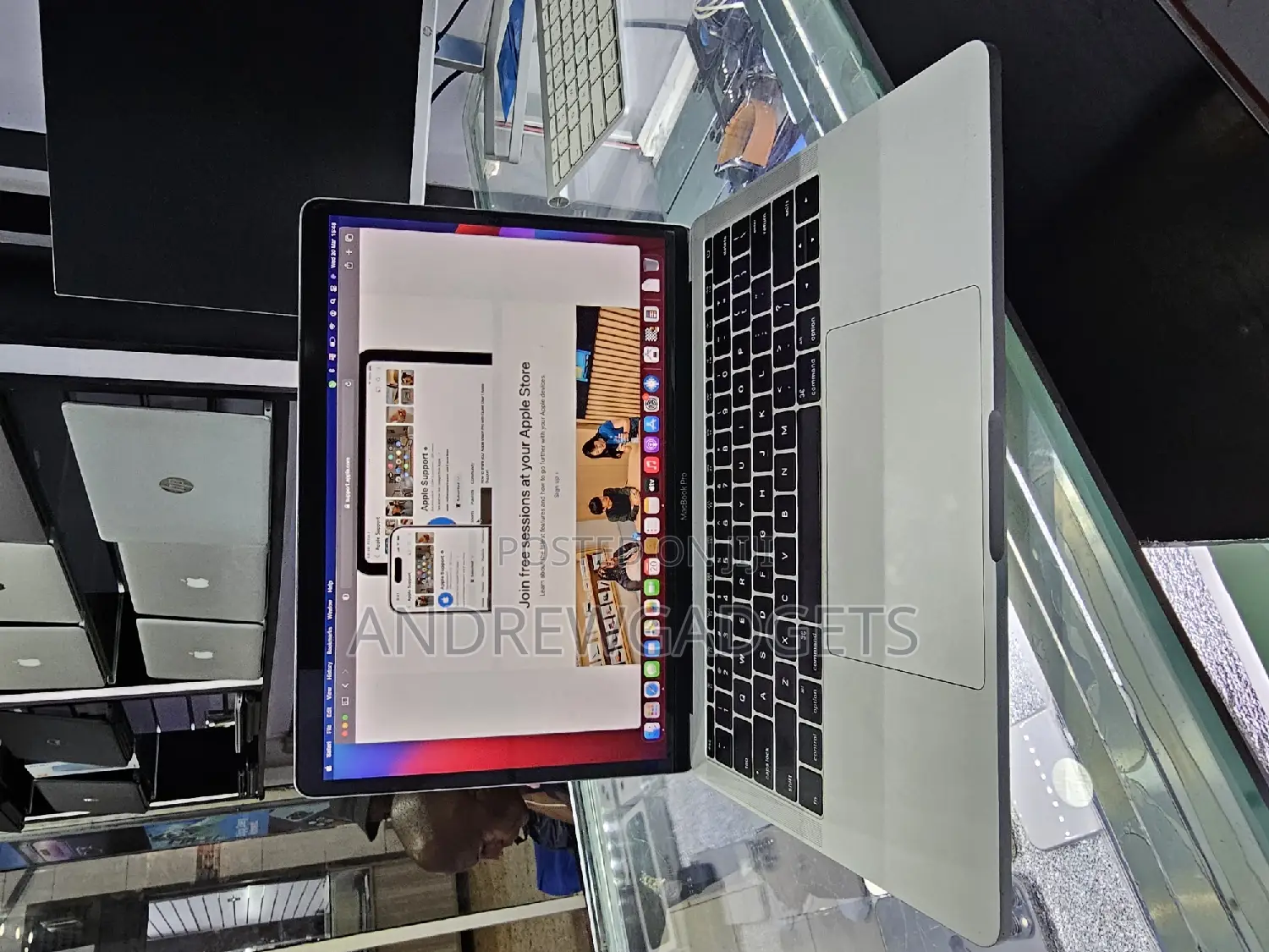 Laptop Apple MacBook Pro 2016 8GB Intel Core I5 SSD 256GB