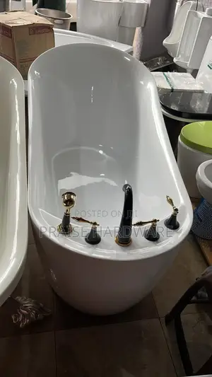 Ceramic Acrylic Stand Alone Bathtub