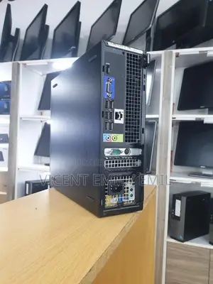Desktop Computer Dell 4GB Intel Core i3 HDD 500GB