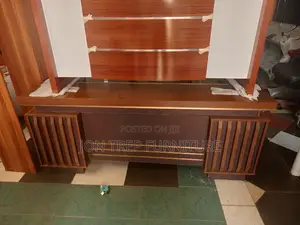 Executive Director Office Table 180cm