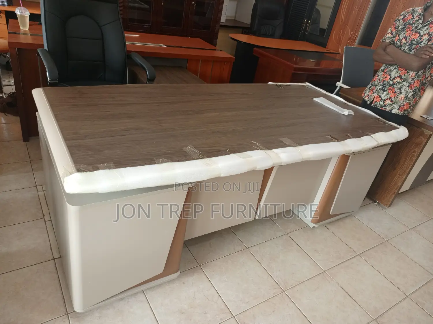 Executive Director Office Table 2meter
