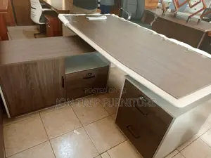 Executive Director Office Table 2meter