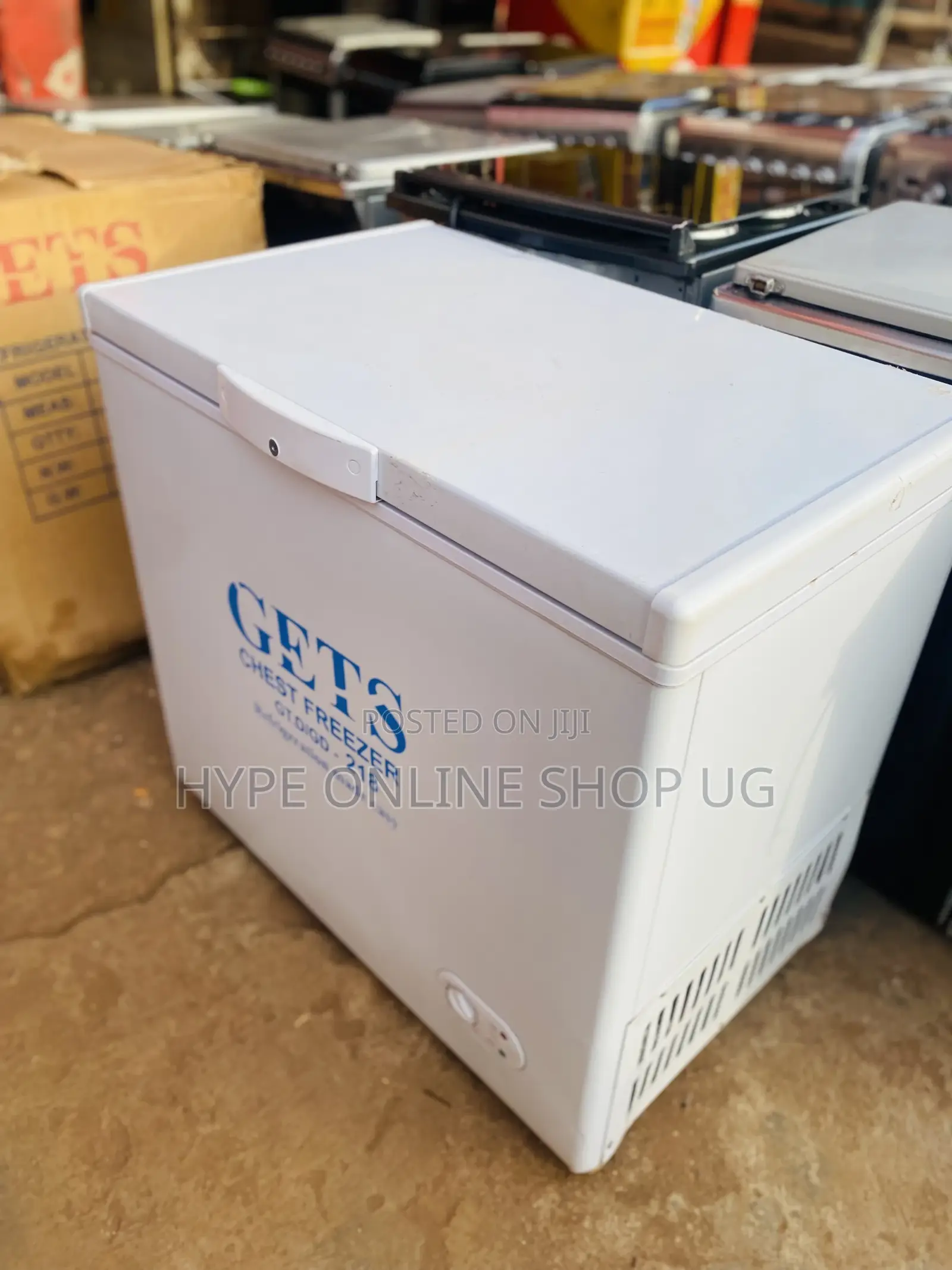 250L Deep Freezer Refrigerator Kampala