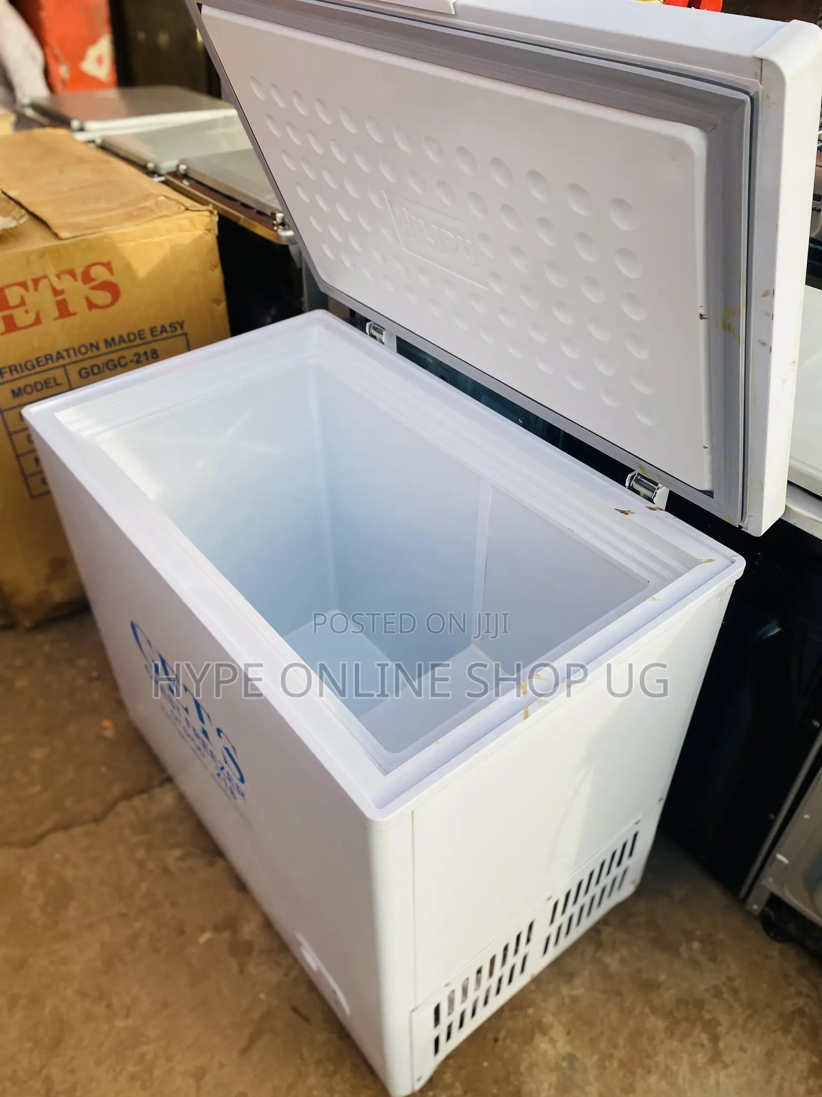 250L Deep Freezer Refrigerator Kampala