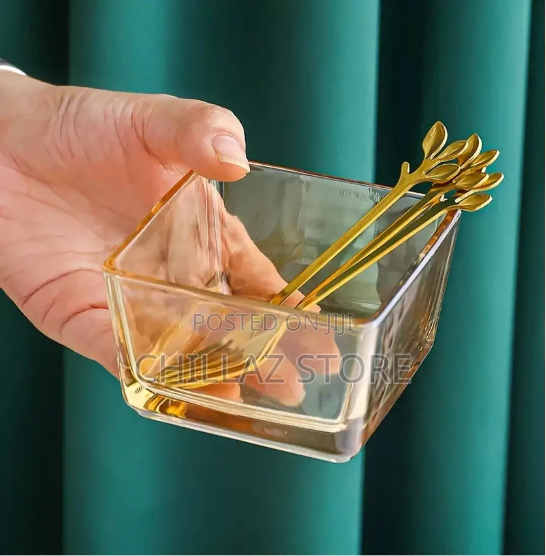 Nut Plate Glass Four Grid Snack Plate Candy Box