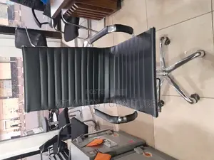Extraordinary Board Room Chair