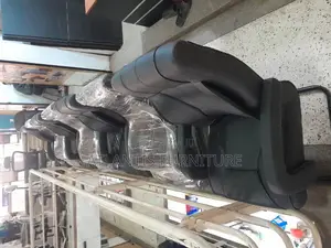 All Kinds of Carved Legs Office Chair