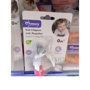 Momeasy Nail Clippers and Magnifier