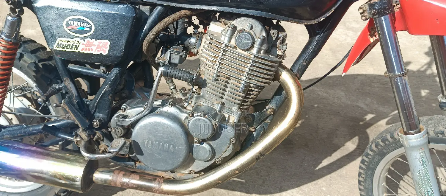 Yamaha 2016 Black