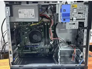 Desktop Computer Dell OptiPlex 390 4GB Intel Core I7 HDD 500GB