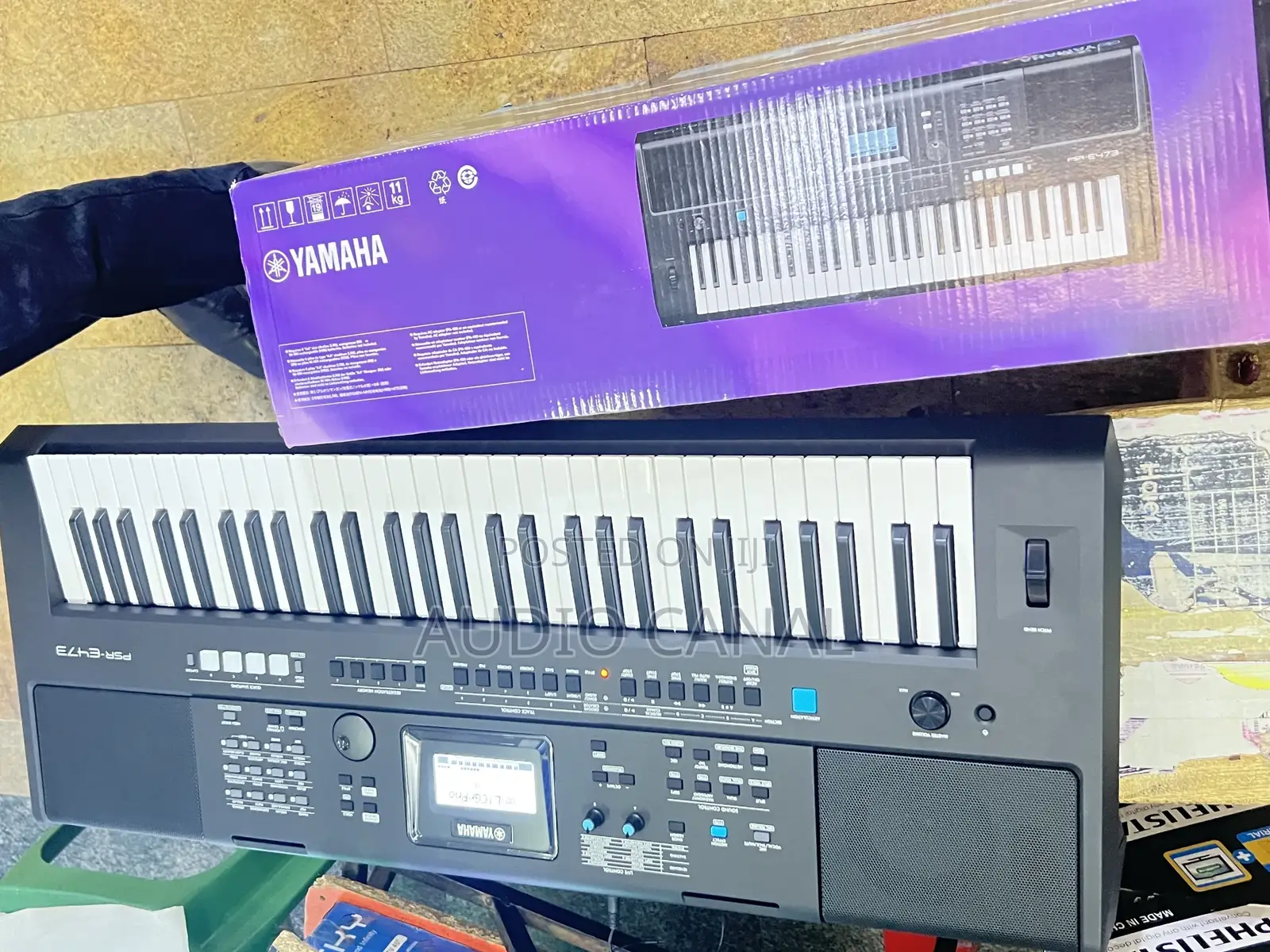 Yamaha PSR–E73 61 Keys Piano